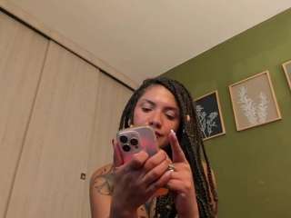 karlyee webcam camsoda model stream image