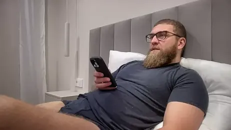 Bear_bear_ webcam model stream image