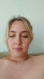 Ayutitaa webcam model stream image