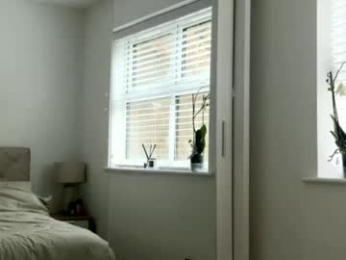 rosebella_ webcam model stream image