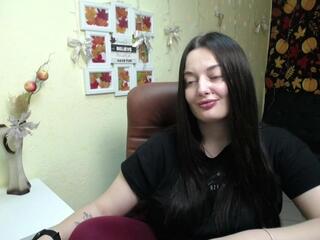 Milana Ora webcam model stream image