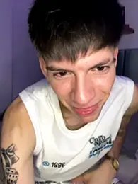 Luck__090 webcam model stream image