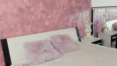 LesyaTouch webcam model stream image