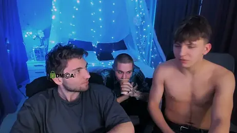 travis_wolf_ webcam model stream image