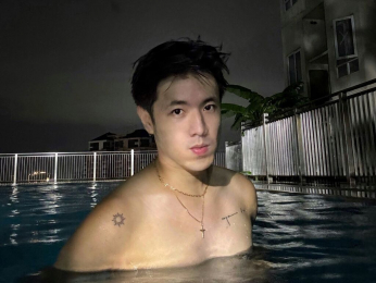 AdanRush webcam model stream image