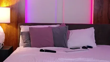 SkylerSpark webcam model stream image