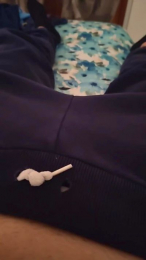 CAzzovero82 webcam model stream image