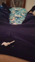 CAzzovero82 webcam model stream image