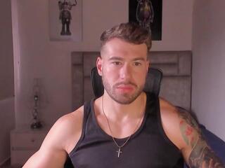 Mike Skip webcam model stream image