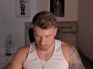 Mike Skip webcam model stream image