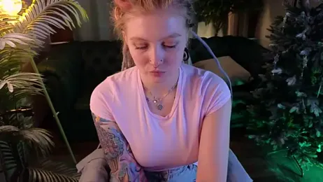 Kiki_shay webcam model stream image