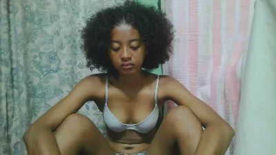 Layla9090 webcam cam4 model stream image