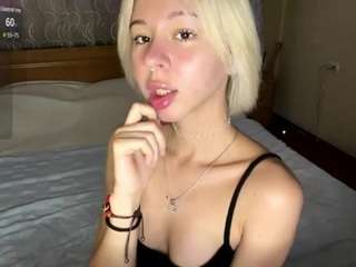 larakonzen webcam model stream image