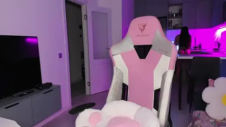 wow_lovie webcam model stream image