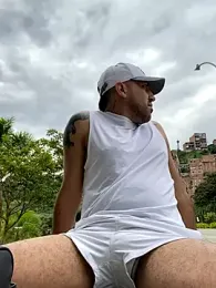 JuanZapata33 webcam stripchat model stream image