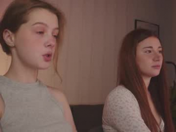 freckle_diyana webcam model stream image