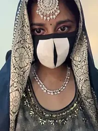 HeartQueen05 webcam model stream image