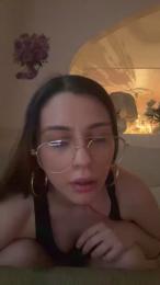 LeilaGrande webcam model stream image