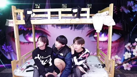 xiaohuangren01 webcam model stream image