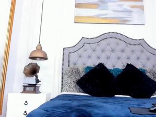 Nikiita Red webcam model stream image