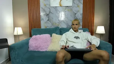 YUMMY_BRO webcam stripchat model stream image