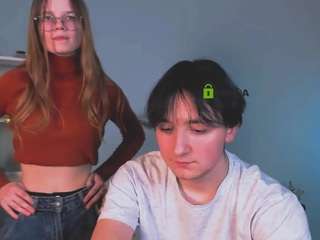 caroline-eclipse webcam model stream image