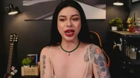 callmeLUNA webcam model stream image