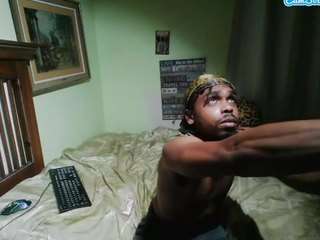 petetyn webcam model stream image