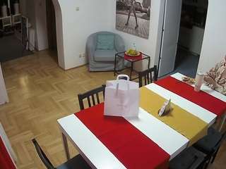 voyeurcam-julmodels-dining webcam model stream image