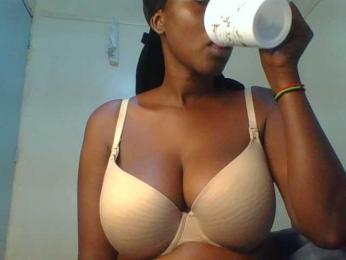 sweetlucy2 webcam bongacams model stream image