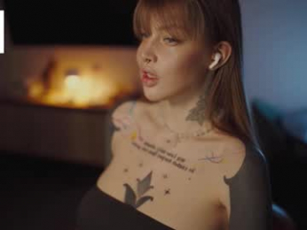 mileeena webcam chaturbate model stream image