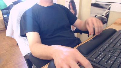 Redblood_75 webcam model stream image