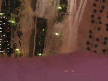 _Q_ webcam bongacams model stream image