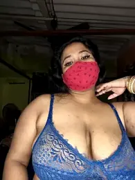 Smile-quien webcam model stream image