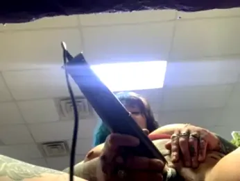 evacheers webcam model stream image