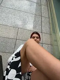 RiriRoseey webcam model stream image