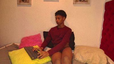 CoffeNite_nom webcam model stream image