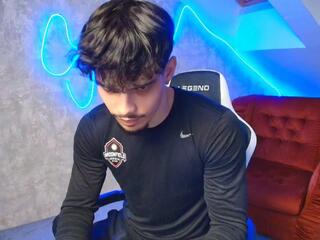 Ridge Hunter webcam model stream image