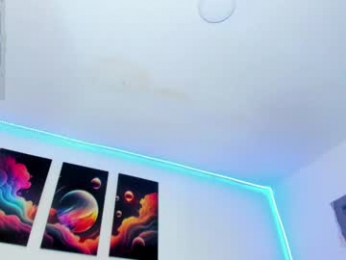 goldenhugecocktss webcam model stream image