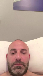 snefru042 webcam model stream image