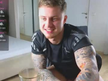 mike___magic webcam model stream image