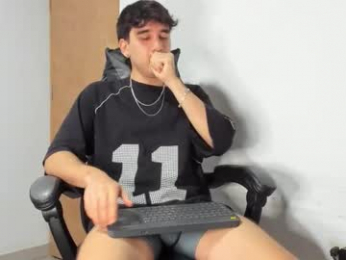 leo_jones389 webcam model stream image