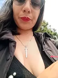 Mia_Love-3 webcam model stream image