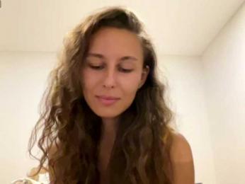 PolinaMayner webcam model stream image