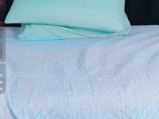 littleebluee webcam model stream image