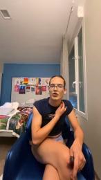 Dollya webcam model stream image