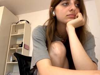 theolakassis webcam model stream image