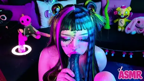 LaytonBox webcam model stream image