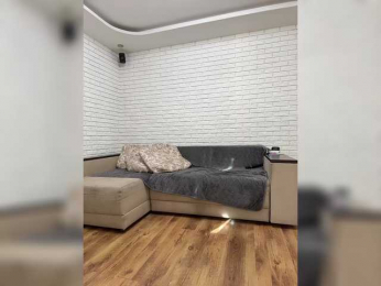 KitFox webcam model stream image