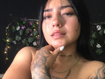 ShashaValkova webcam model stream image